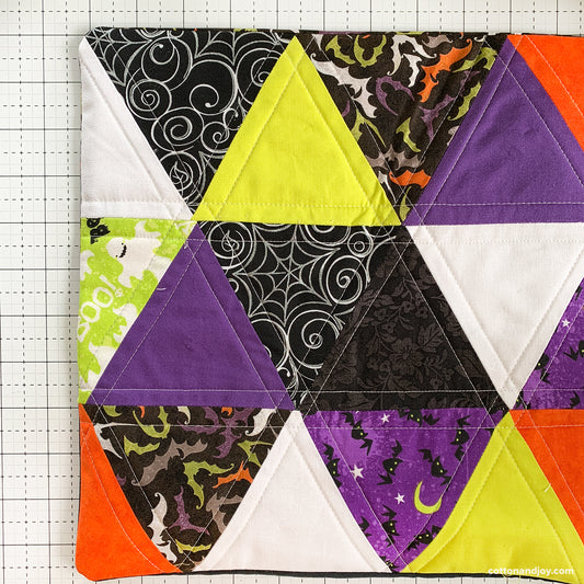 Quilted Triangle Pillow Tutorial