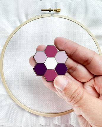 Hexie Blooms Needle Minder - Purple