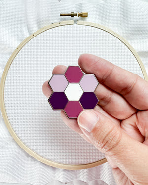 Hexie Blooms Needle Minder - Purple
