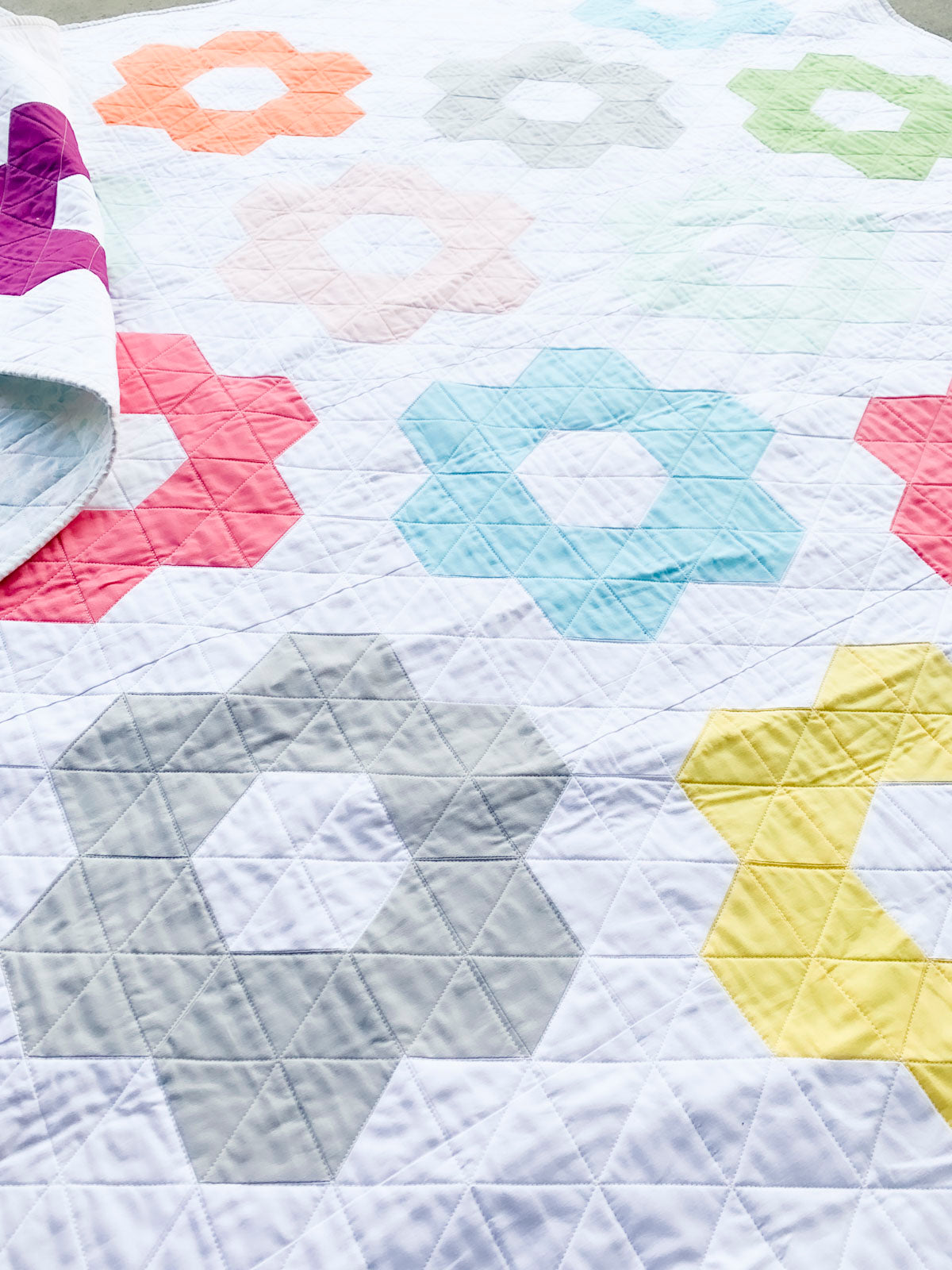 Hexie Blooms Quilt Pattern (Download)