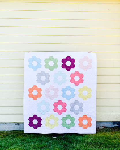 Hexie Blooms Quilt Pattern (Download)