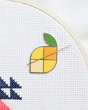 Memi's Lemons Needle Minder